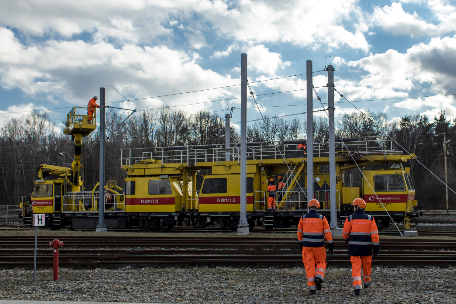 PKP Energetyka employees fully mobilized to ensure continuity of rail ...